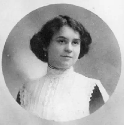 Elsa Jelínková (provdaná Bergerová) v roce 1910